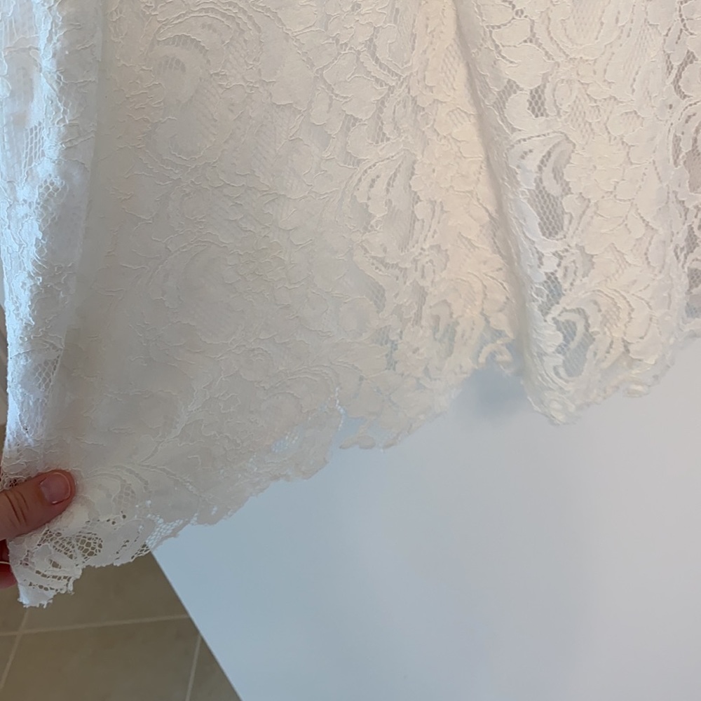 Ivory Lace Tank - Picture 4 of 4